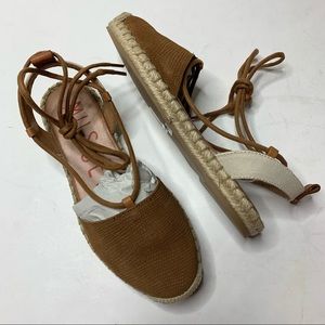 Musse&Cloud Pujades suede ankle-tie sandals